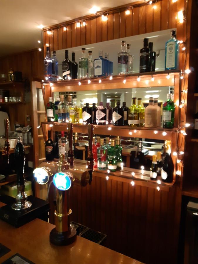 The Castle Inn Wigmore Extérieur photo