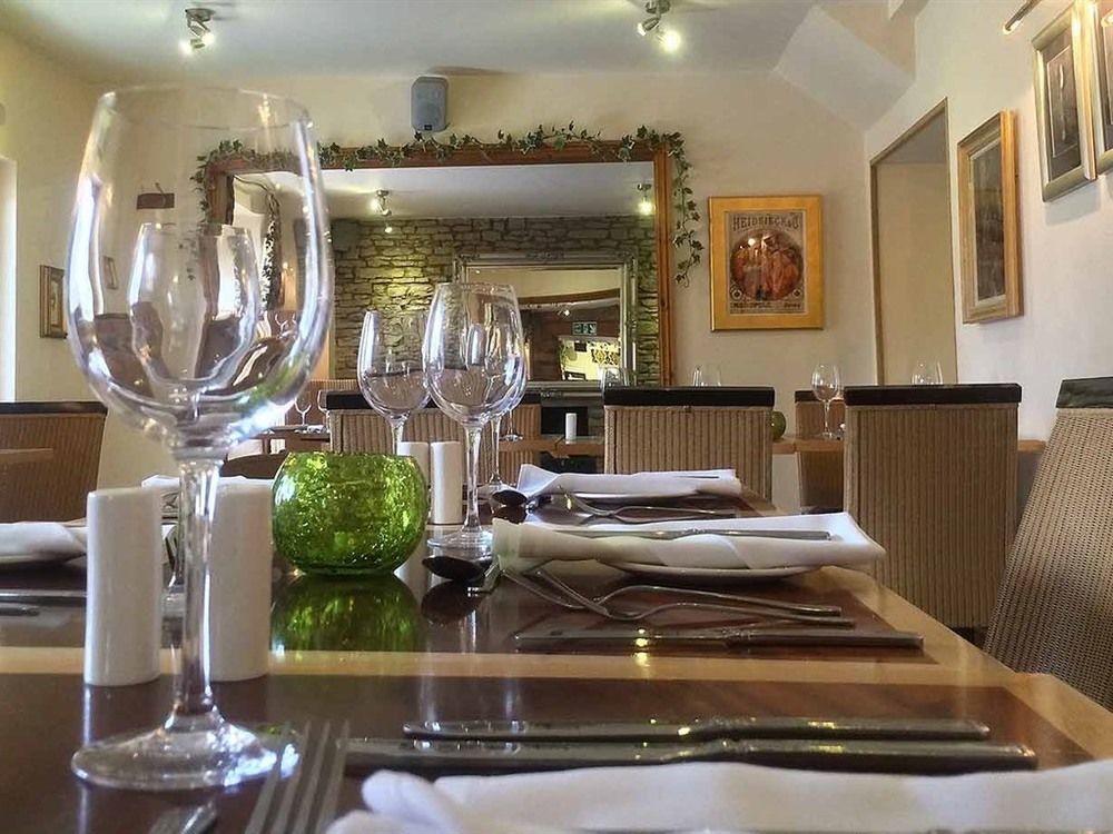 The Castle Inn Wigmore Extérieur photo